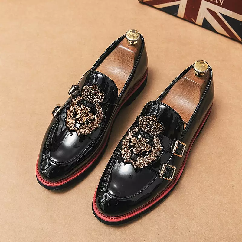 Embroidery Belt Buckle Decoration Slip-On Casual Shoes Low Heel Comfortable Classic Men Shoes