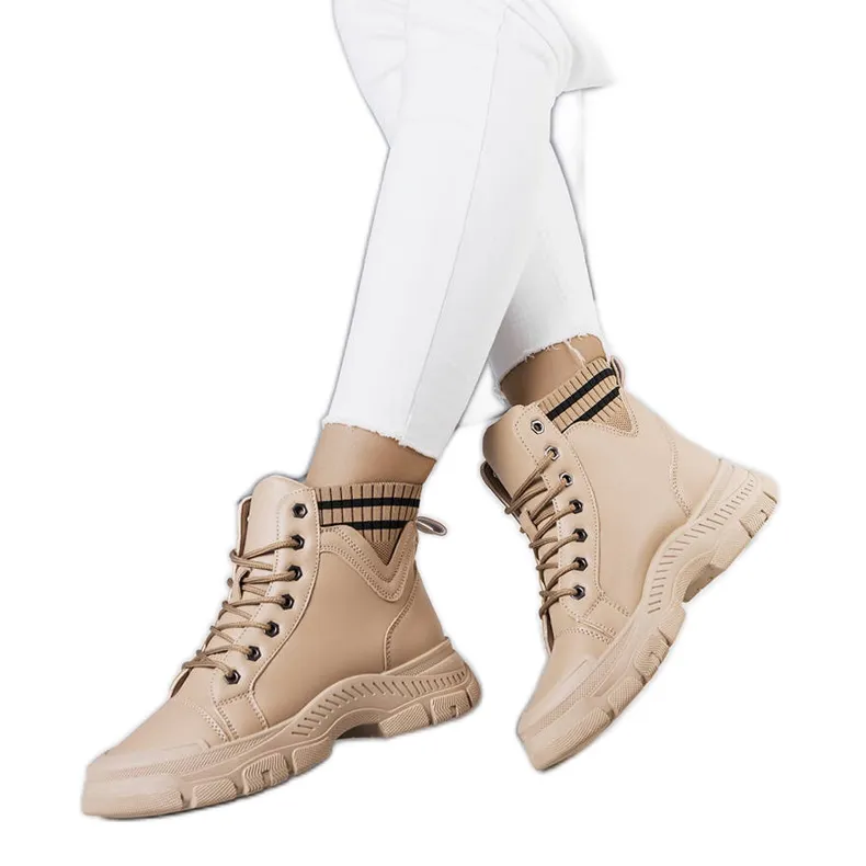 Innes beige insulated boots