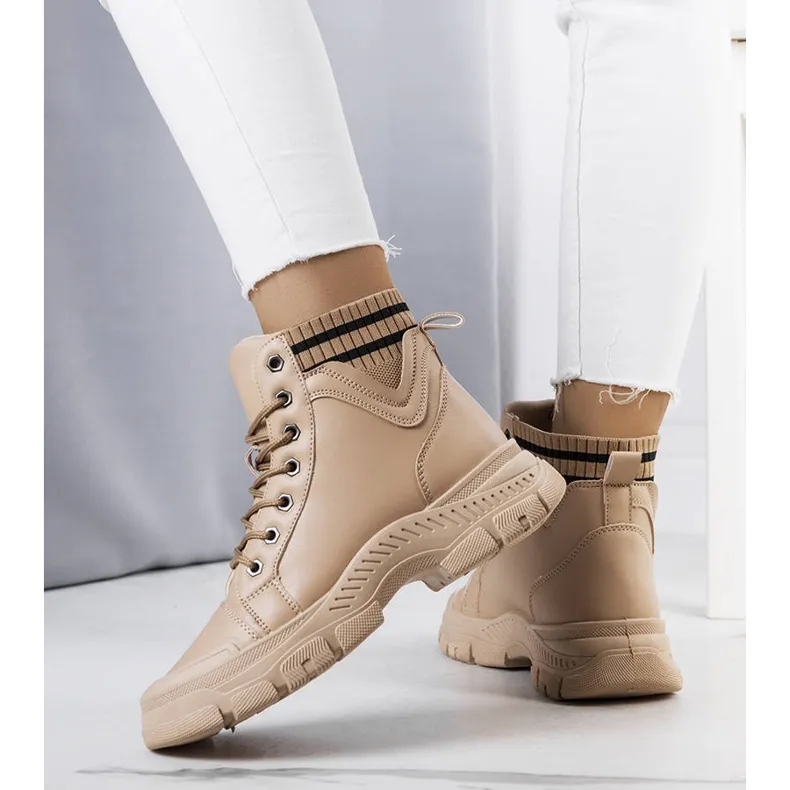 Innes beige insulated boots